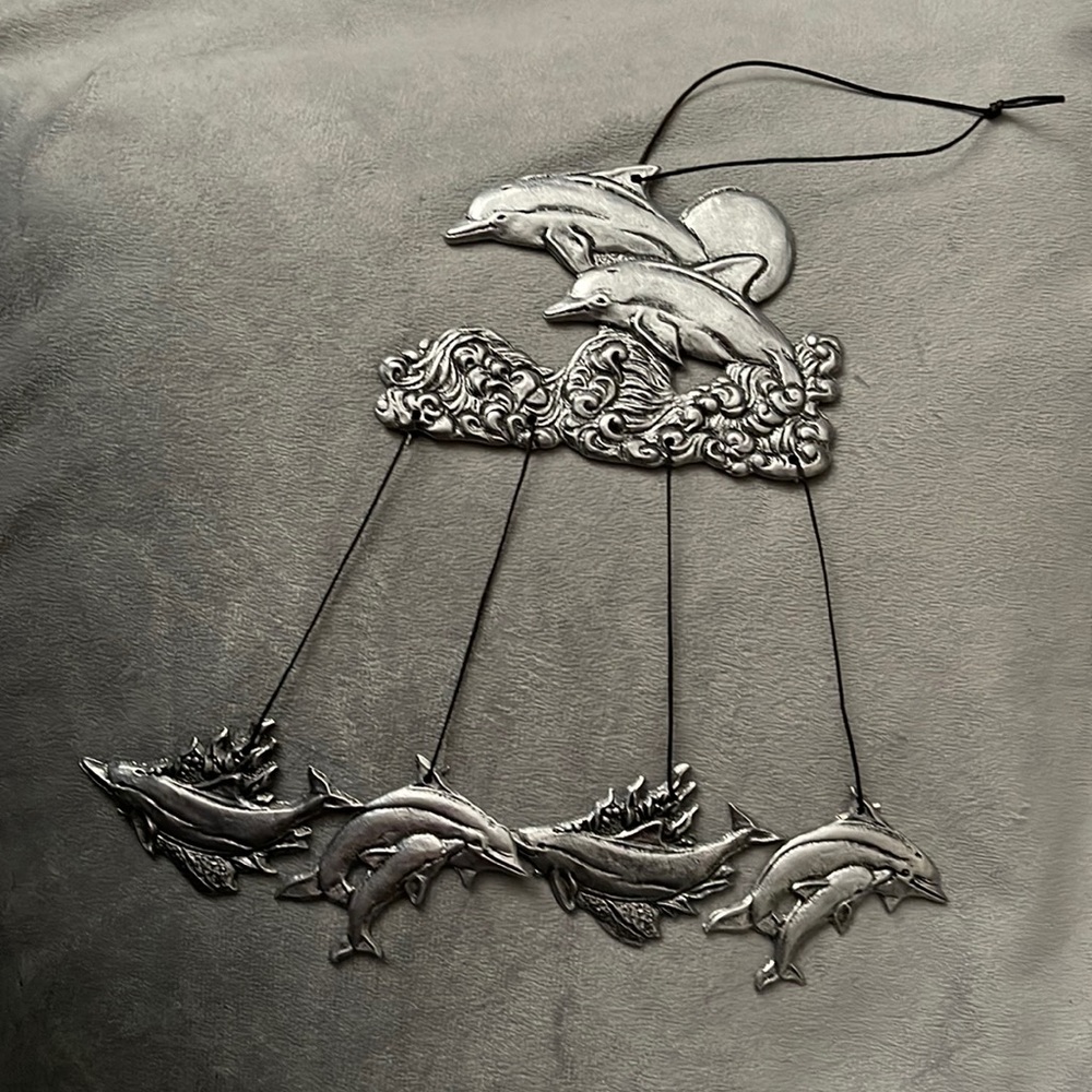 Vintage Carson 1993 Pewter Wind Chimes Metal Dolphins 14.75” long